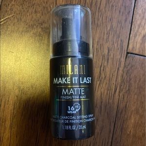 Milani Finishing Spray